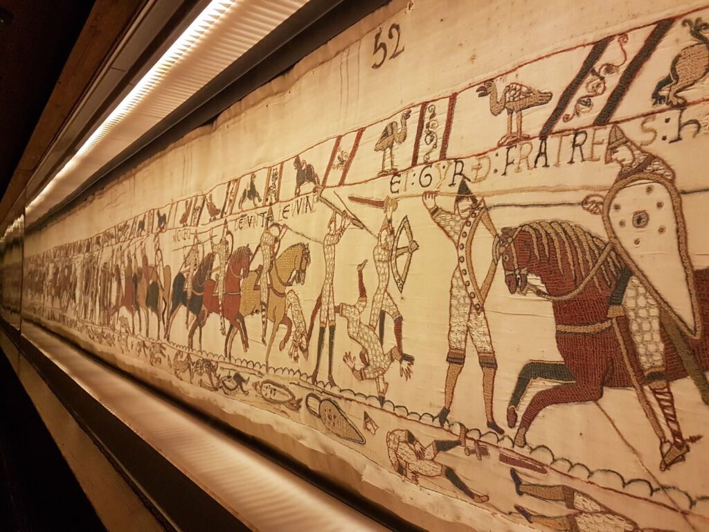 Scène de la Tapisserie de Bayeux retraçant la conquête de l’Angleterre par Guillaume le Conquérant